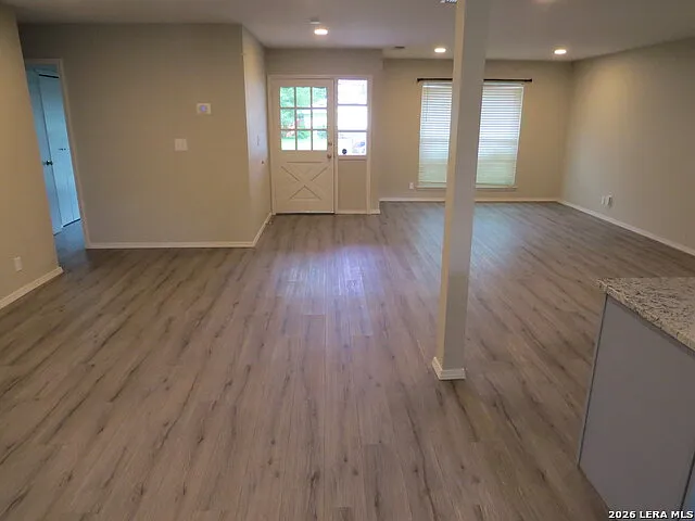 7410 Castle Crown — Photo 4