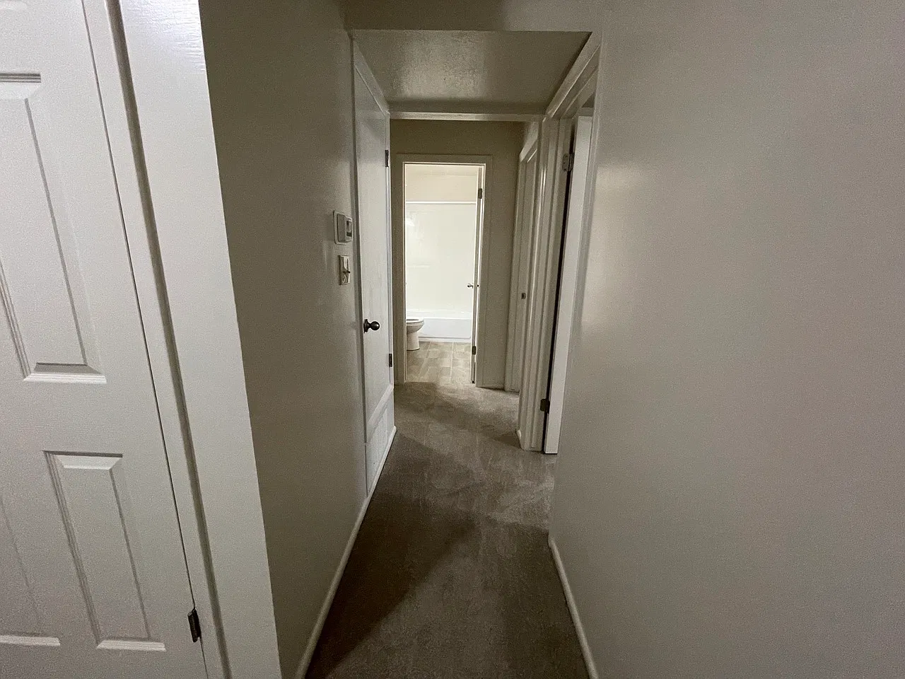 2 bed, 900 sqft, $1,380 — Photo 3