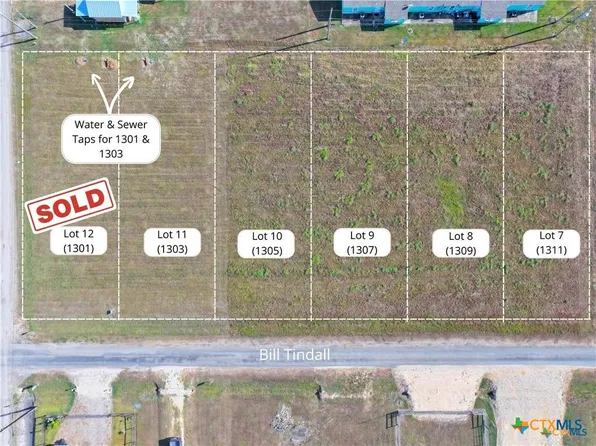 1307 W Bill Tindall Ave, Seadrift, TX 77983
