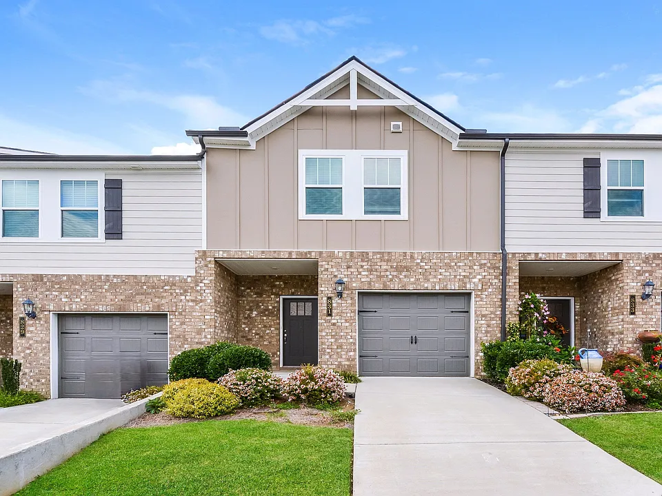 831 Holland Ct