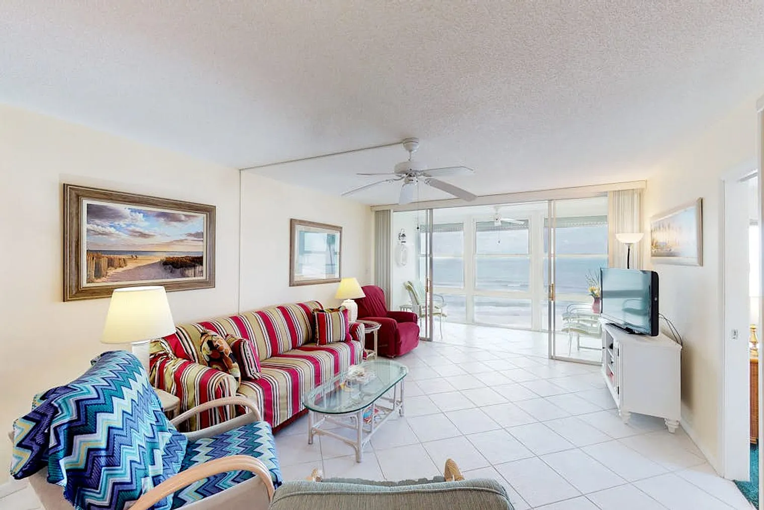 2 bed, 2.0 bath, 990 sqft, $6,035 — Photo 1