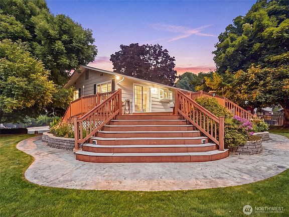 4th image of 217 Ridgemont Drive