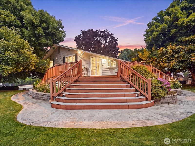 4th image of 217 Ridgemont Drive