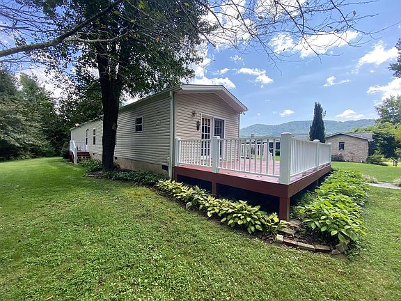 2075 Walnut Cove Rd Hendersonville, NC with Mountain Views