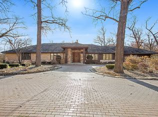 8708 S Roma Rd, Palos Park, IL 60464