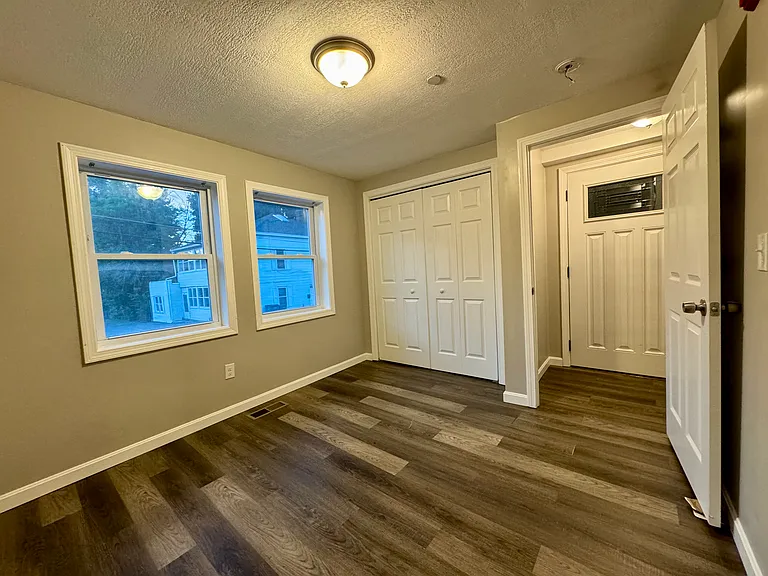 34 Granite St #1A — Photo 2