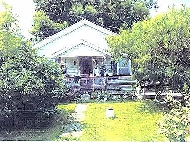 235 S Oak St photo 1
