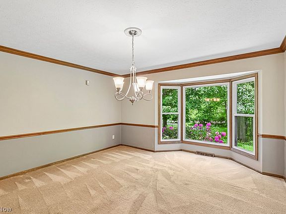 5th image of 7900 Gatewood Oval