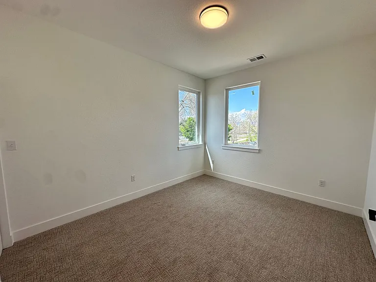 150 Rothrock Pl — Photo 29