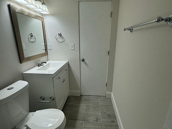 5th image of 2700 Vandiver Dr APT 10D