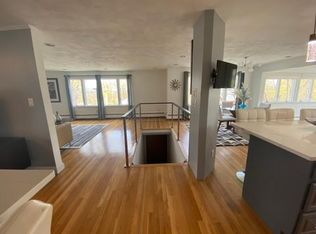 73 Fox Hill Rd FLOOR 2, Nahant, MA 01908