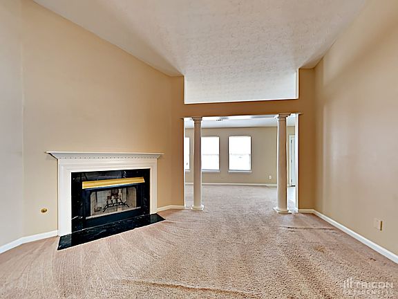 3rd image of 5090 Yellow Pine Dr