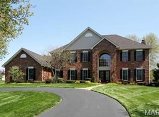 2357 Sterling Pointe Dr, Chesterfield, MO 63005