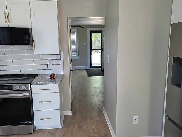 1108 Mapleton St — Photo 9
