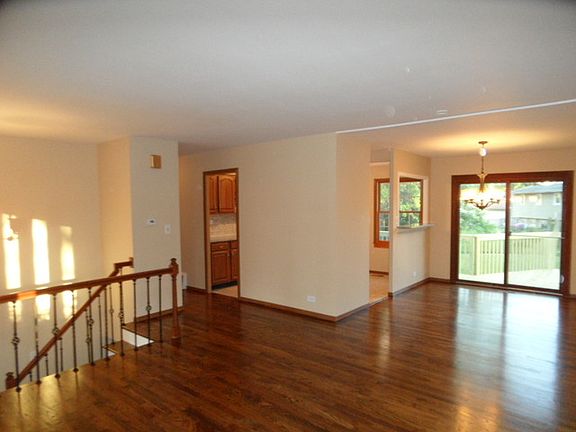 5th image of 2565 Forest Glen Pkwy