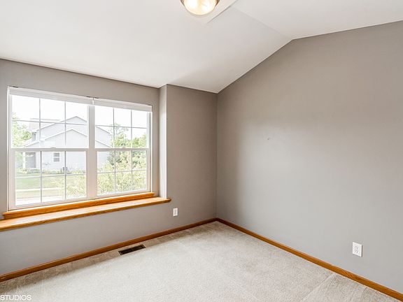 4th image of 1472 Sadler Dr