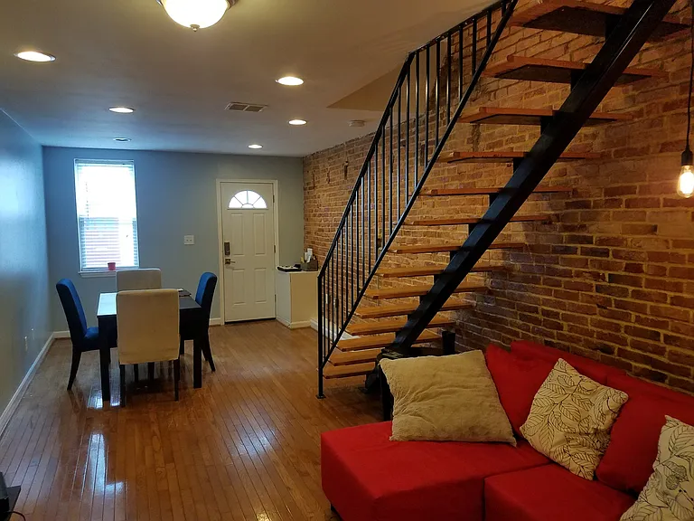 2216 Portugal St — Photo 2