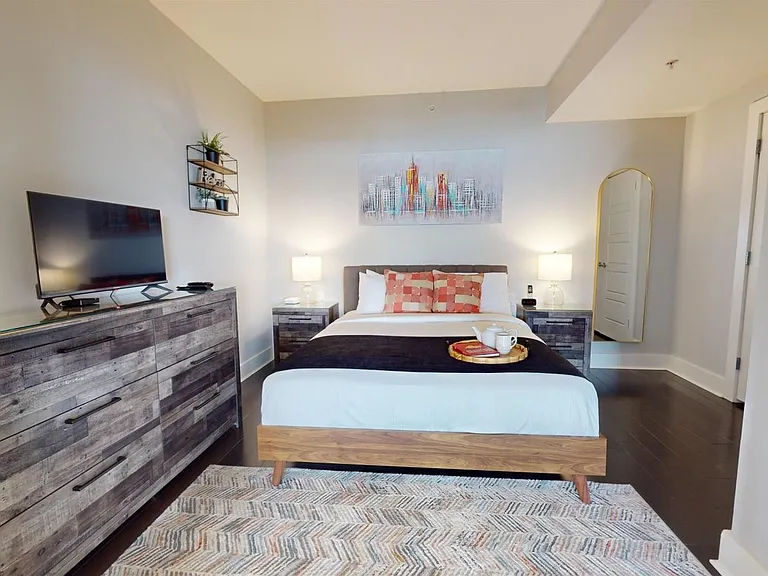 31 Kings Wharf Pl #705 — Photo 8