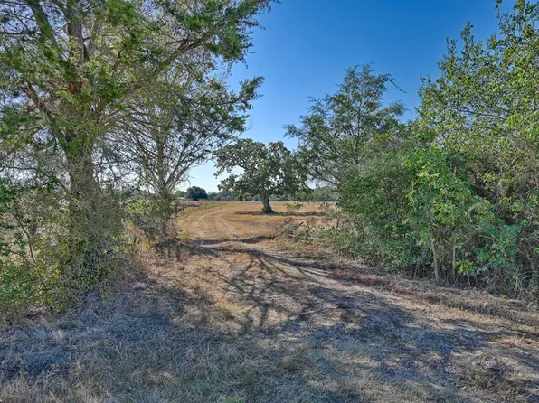 Ullrich Rd, Carmine, TX 78932