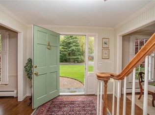 235 Watch Hl, East Greenwich, RI 02818