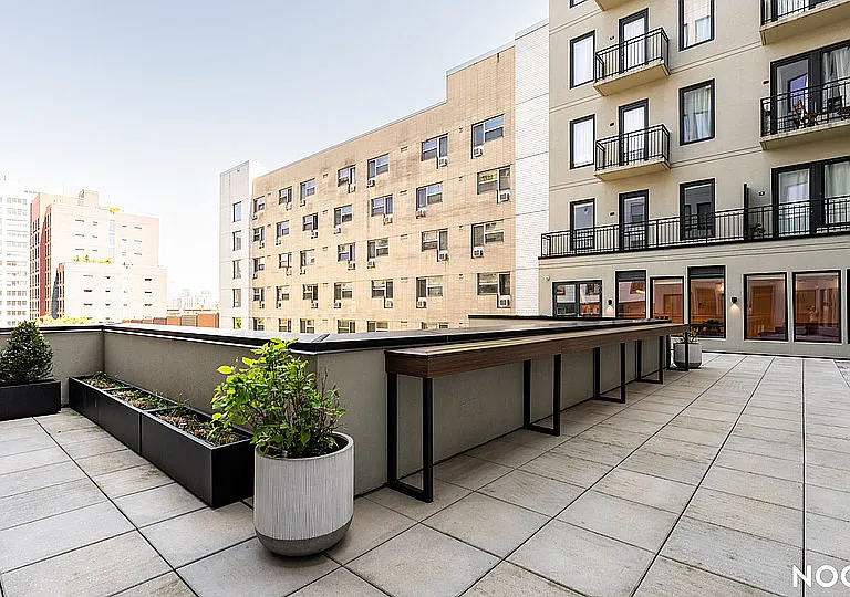 58 Vanderbilt Ave #9Z — Photo 10
