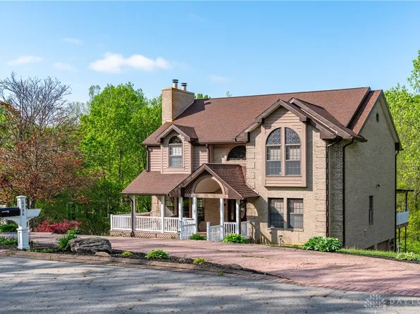 4296 Autumn Creek Dr, Springfield, OH 45504