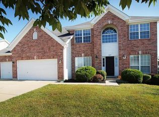 207 Fairway Green Dr, O'Fallon, MO 63368