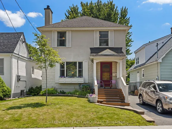 30 Belgrave Rd, Ottawa, ON K1S 0M1