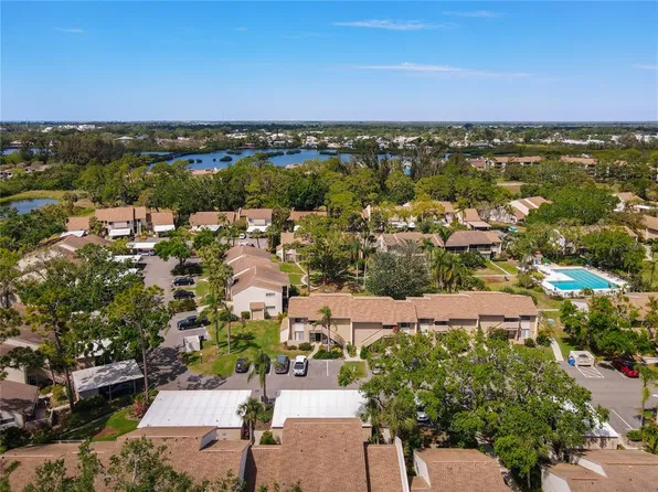 667 Bird Bay Cir #96, Venice, FL 34285