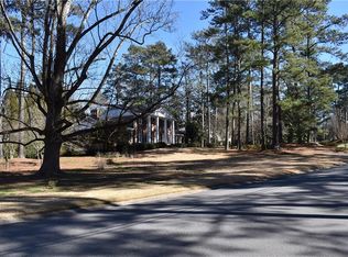 775 Old Post Rd, Atlanta, GA 30328