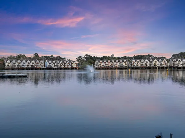 4789 Arco Ln, North Charleston, SC 29418