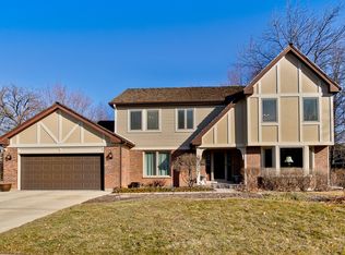 218 Alpine Dr, Lake Zurich, IL