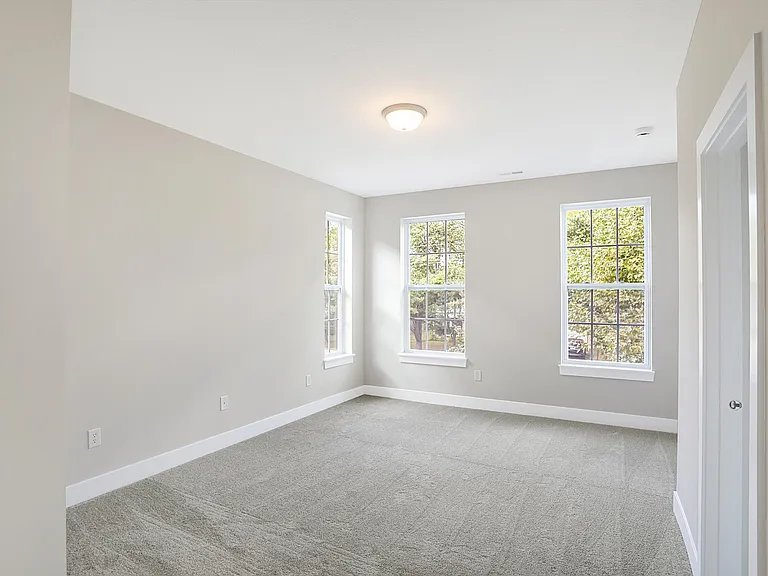 526 Gilder Dr — Photo 10