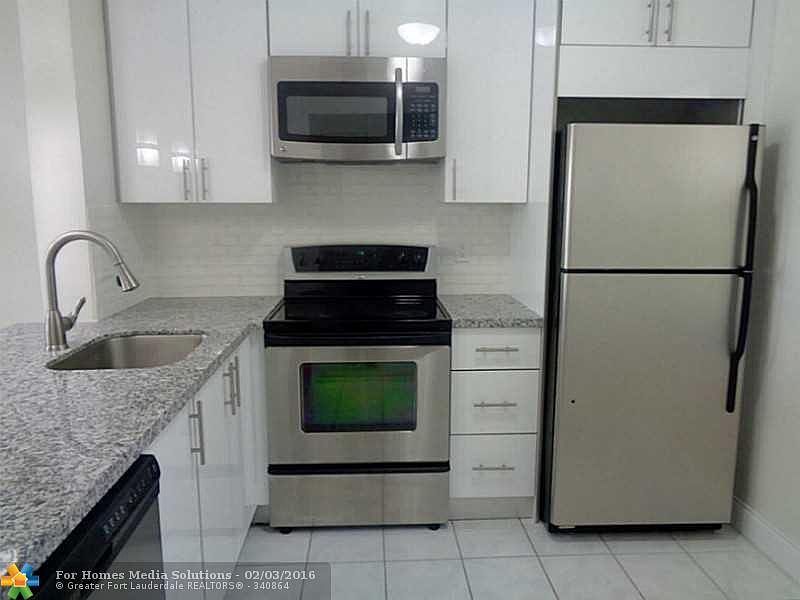 1st image of 5510 Lakeside Dr APT 109