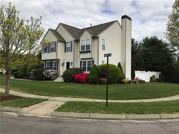 2nd image of 9 Petal Ln