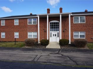 2854 Pease Dr APT 104S, Rocky River, OH 44116