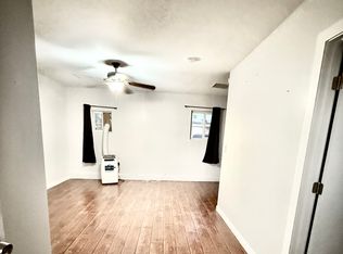 11418 Arminta St #A, North Hollywood, CA 91605