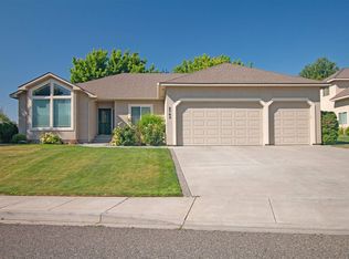 2763 Leopold Ln, Richland, WA 99352