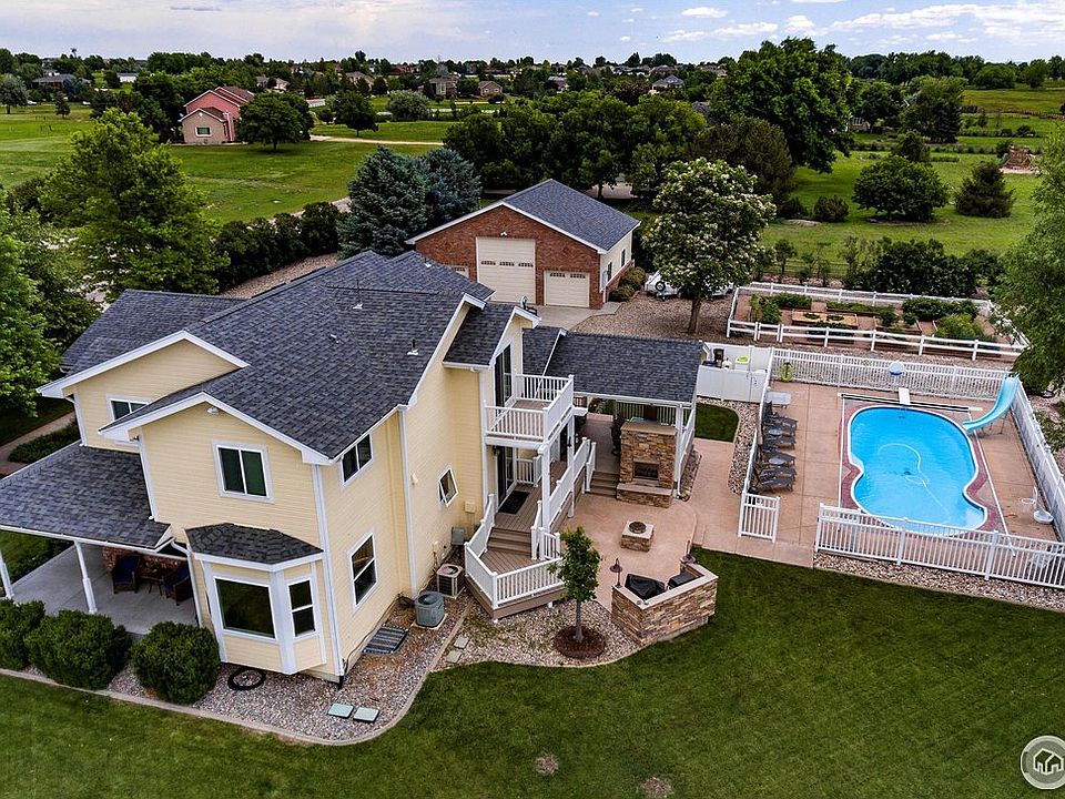1st image of 219 Willow Dr