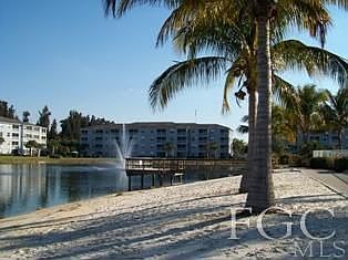 5th image of 16645 Lake Circle Dr APT 728