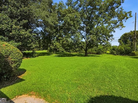 3rd image of 944 Villa Rica Rd SW