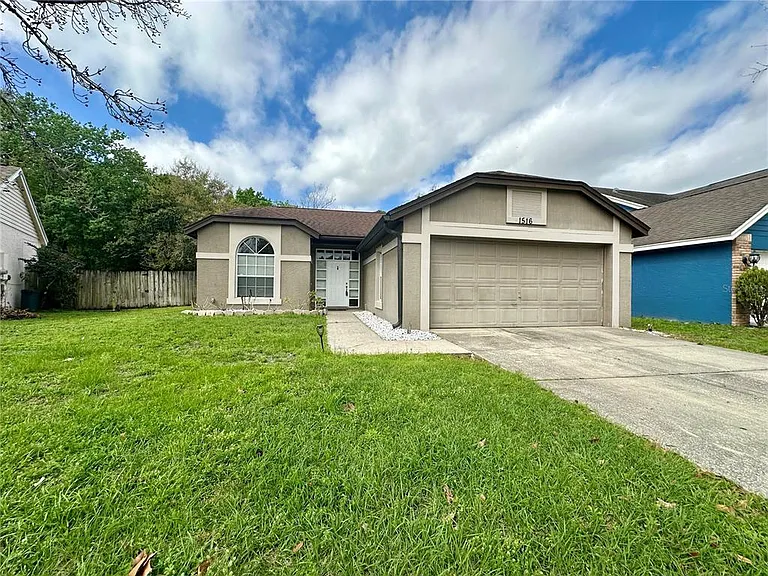 1516 Crosswind Cir — Photo 1