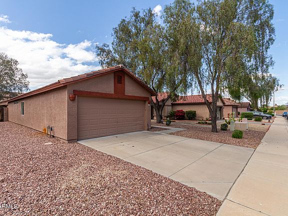 3rd image of 971 N MARIA Lane