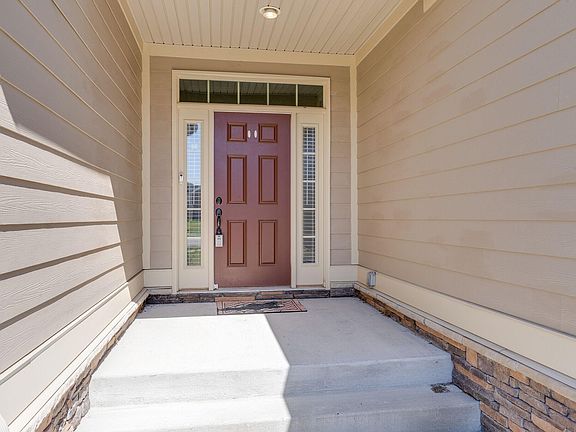 3rd image of 419 Goodman Dr