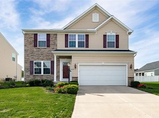 137 Waterford Blvd, Fairborn, OH 45324