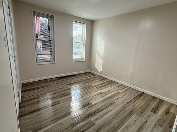2nd image of 1113 Spring St Unit 1