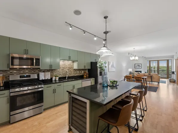 212 1st St N #409, Minneapolis, MN 55401