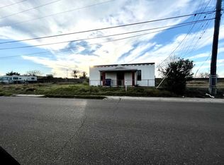 2401 Scott St, Laredo, TX 78040