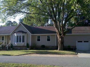 2 Routten Rd, Hampton, VA 23664