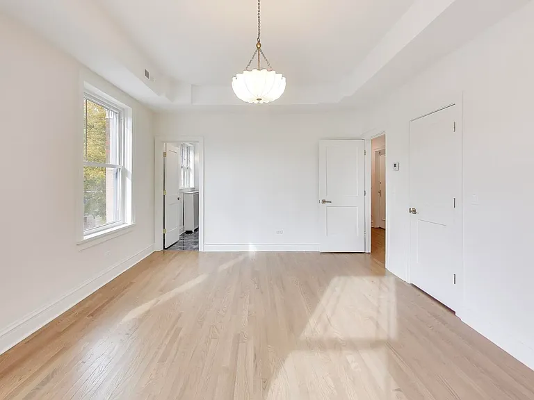 E Madison Park — Photo 17